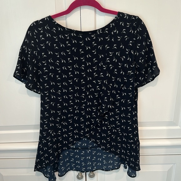 Loft Ruffle Back Blouse - Picture 4 of 6